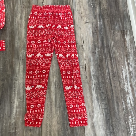 Cat & Jack Girls 2 piece long sleeve pajamas mixed size - Picture 4 of 5